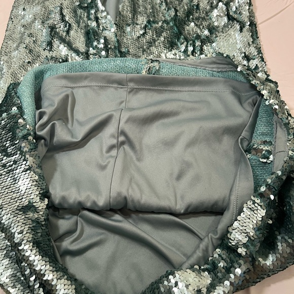 Zara Shimmering Green Sequin Mini Dress - Picture 12 of 15